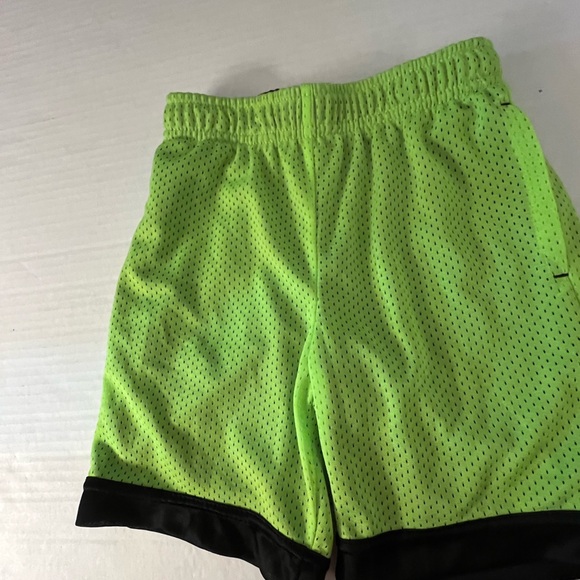 ATHLETIC WORKS BOYS NEON GREEN SHORTS SIZE SMALL - Picture 3 of 6